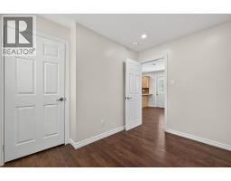 330 Somerset CRESCENT - 16