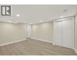 330 Somerset CRESCENT - 23