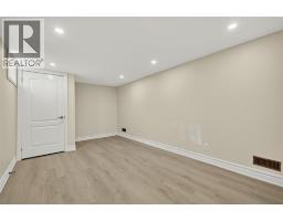 330 Somerset CRESCENT - 25