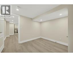 330 Somerset CRESCENT - 28