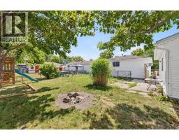 330 Somerset CRESCENT - 34