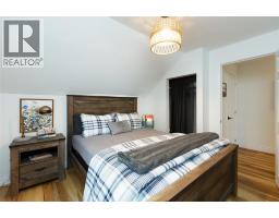 186 MARIA STREET - 25