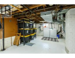 186 MARIA STREET - 32