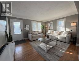 326 Cotterbury STREET - 2