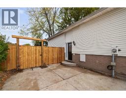 1128 OVERLEA CRESCENT - 34