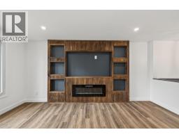 1128 OVERLEA CRESCENT - 9