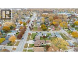 1035 WELLINGTON STREET - 30