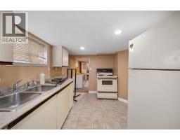 169 CHRISTINA STREET South - 33