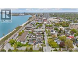 169 CHRISTINA STREET South - 37