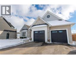 3613 Queen STREET - 2