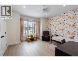 3613 Queen STREET - 24