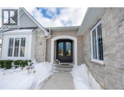 3613 Queen STREET - 3