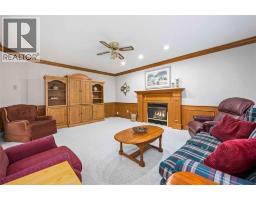 1309 DALEY AVENUE - 19