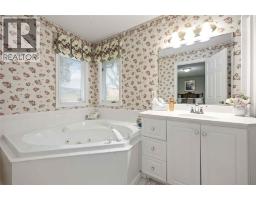 1309 DALEY AVENUE - 28