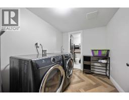 1569 INDIAN ROAD North - 33