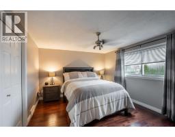 668 WINCHESTER CRESCENT - 17