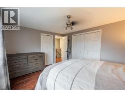 668 WINCHESTER CRESCENT - 19