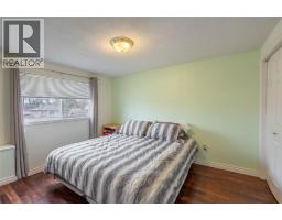 668 WINCHESTER CRESCENT - 21