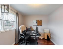 668 WINCHESTER CRESCENT - 23