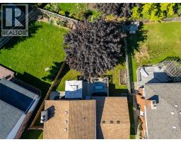 668 WINCHESTER CRESCENT - 40