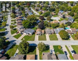 668 WINCHESTER CRESCENT - 42