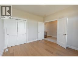 3559 PAUL CRESCENT - 13