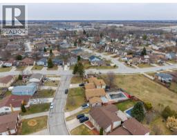 305 OAKLEA COURT - 47