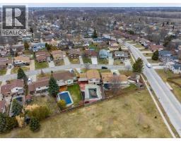 305 OAKLEA COURT - 49