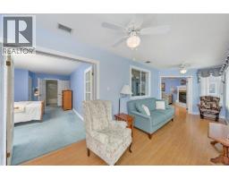 166 Beckwith STREET - 13