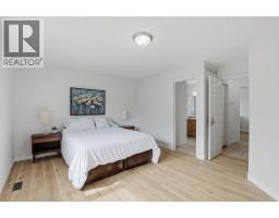 241 Canadore COURT - 12