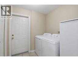 241 Canadore COURT - 17