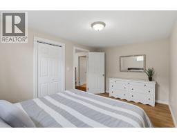 241 Canadore COURT - 26