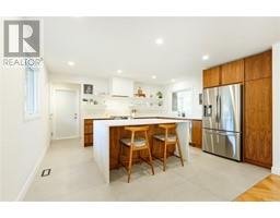 1355 LAKESHORE ROAD - 9