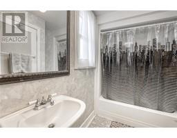 360 EAST STREET North - 18
