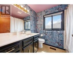 335 TWIN LAKES DRIVE - 25