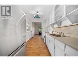 581 CROMWELL STREET - 12