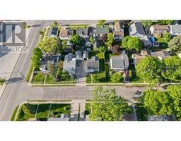 581 CROMWELL STREET - 21