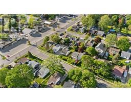 581 CROMWELL STREET - 22