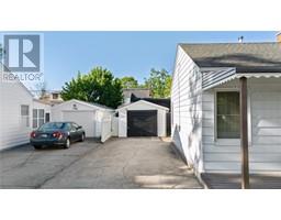 581 CROMWELL STREET - 3