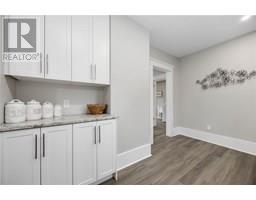 290 Cromwell STREET - 12