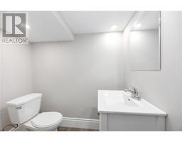 290 Cromwell STREET - 26