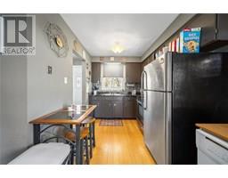 346 Somerset CRESCENT - 13