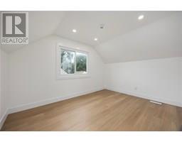 136 CHESTNUT AVENUE - 14
