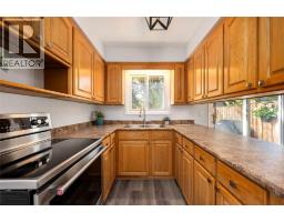 865 MONTROSE STREET - 14