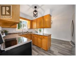 865 MONTROSE STREET - 15