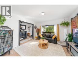 144 RICHARD STREET - 16