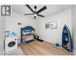 144 RICHARD STREET - 32