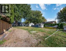 4767 St. Clair PARKWAY - 42
