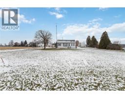 22821 Thames ROAD - 12