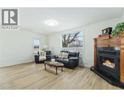 22821 Thames ROAD - 17